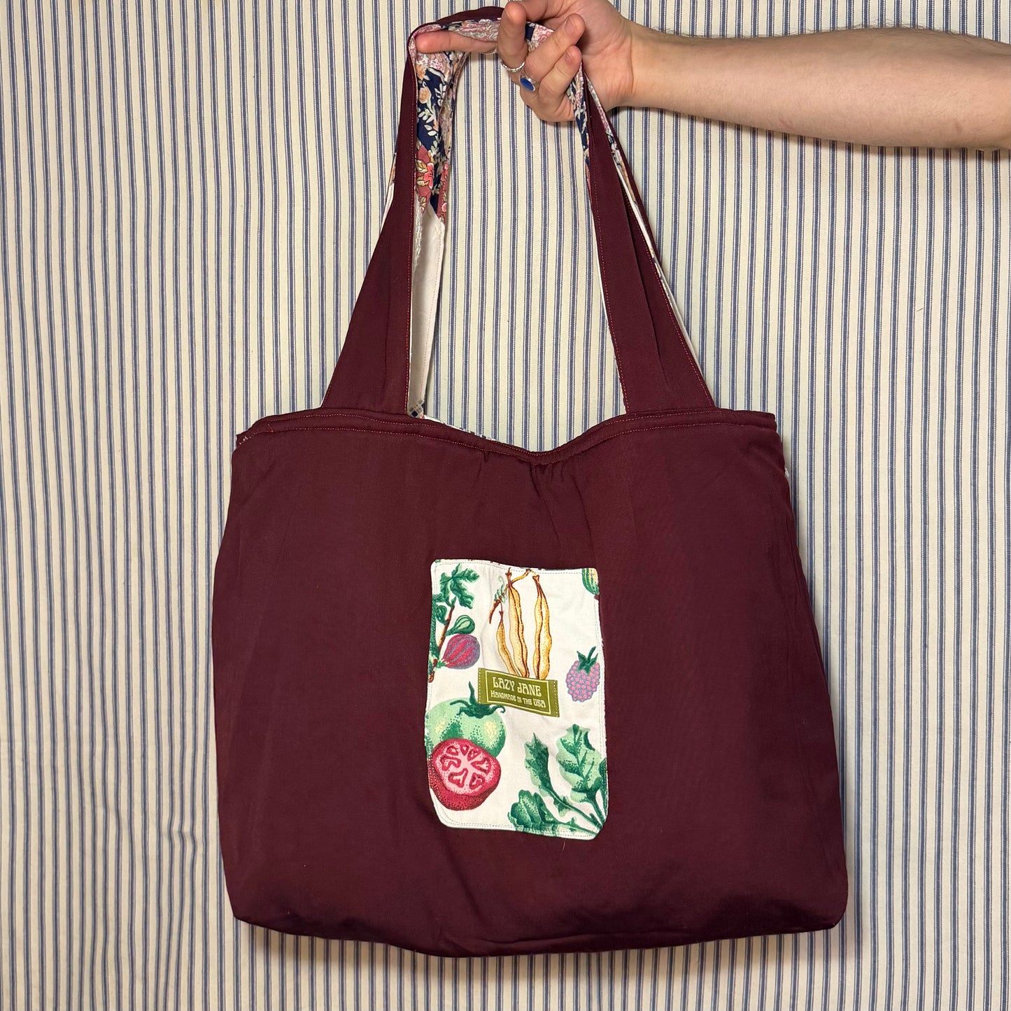 Primary Star Floral Quilted Market Bag