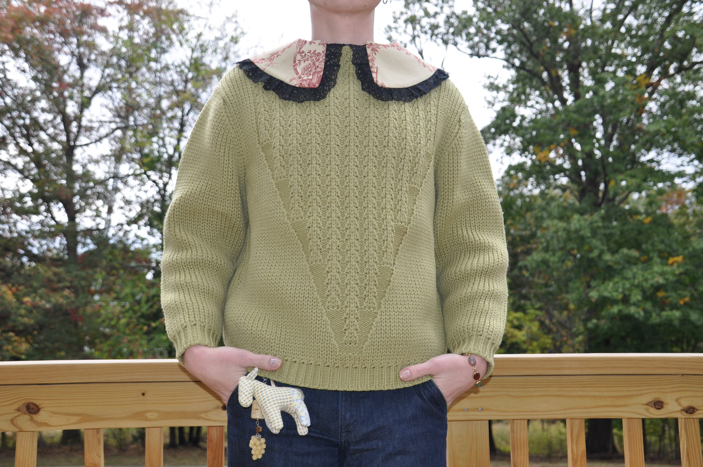 Green Toile Collar