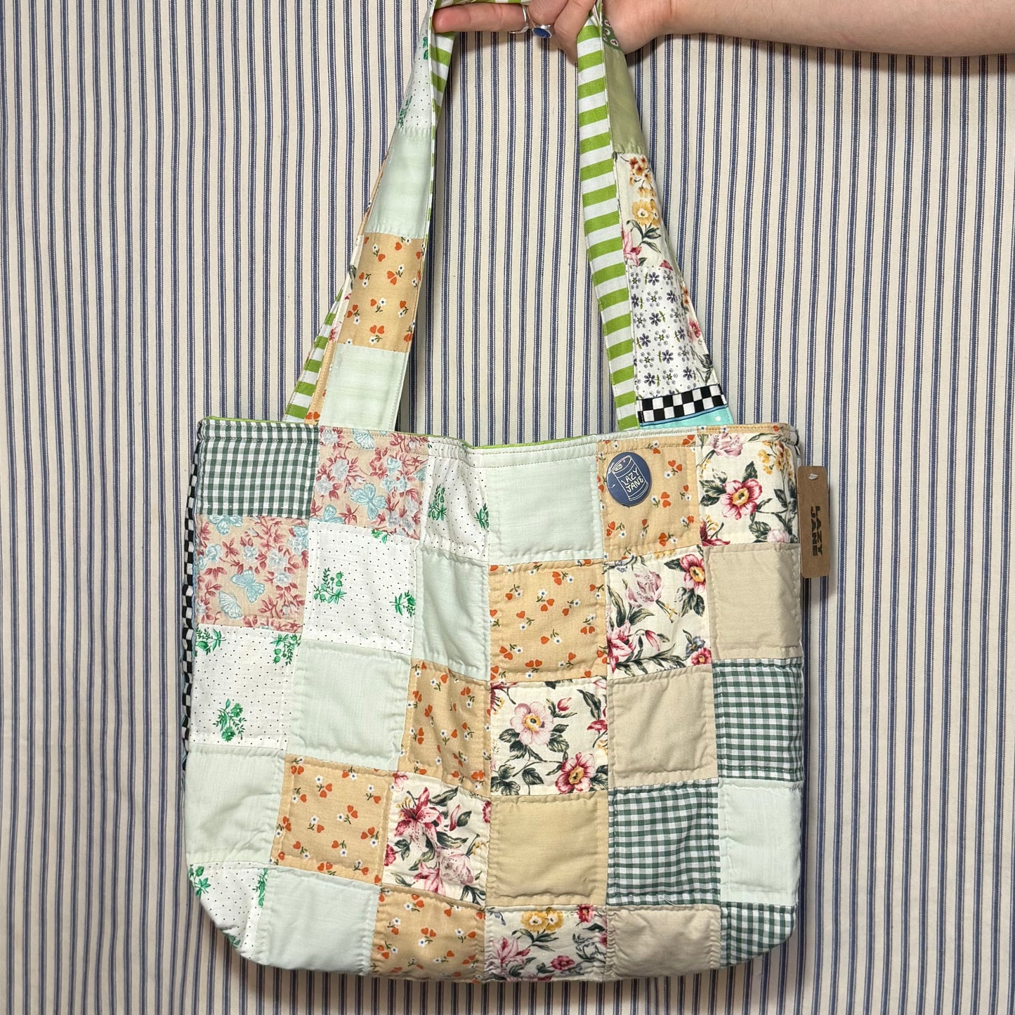 Checkered Floral Quilted Market Bag